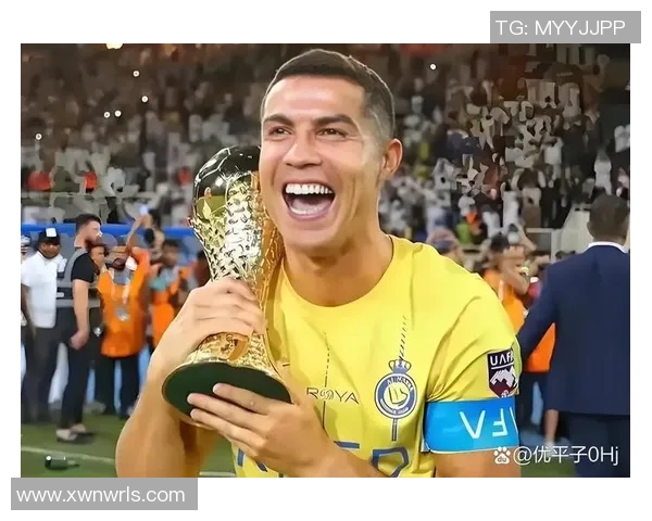 重量级球星正式加盟助力足球俱乐部再掀辉煌新篇章