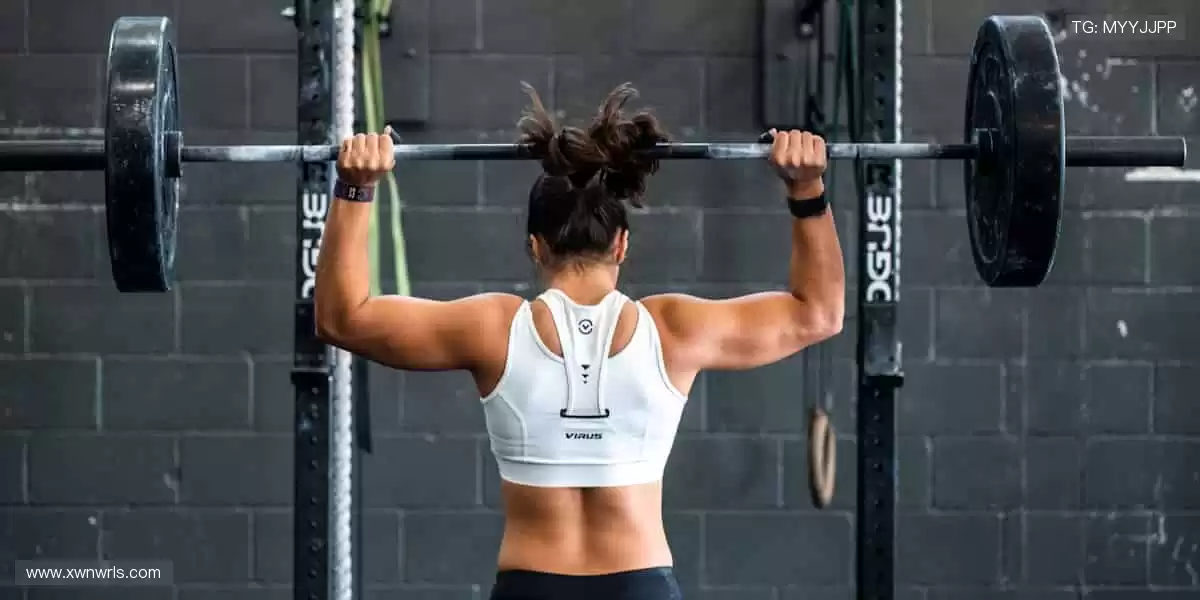 🎥专业解说，带你看透赛场背后的战术密码！🎙️